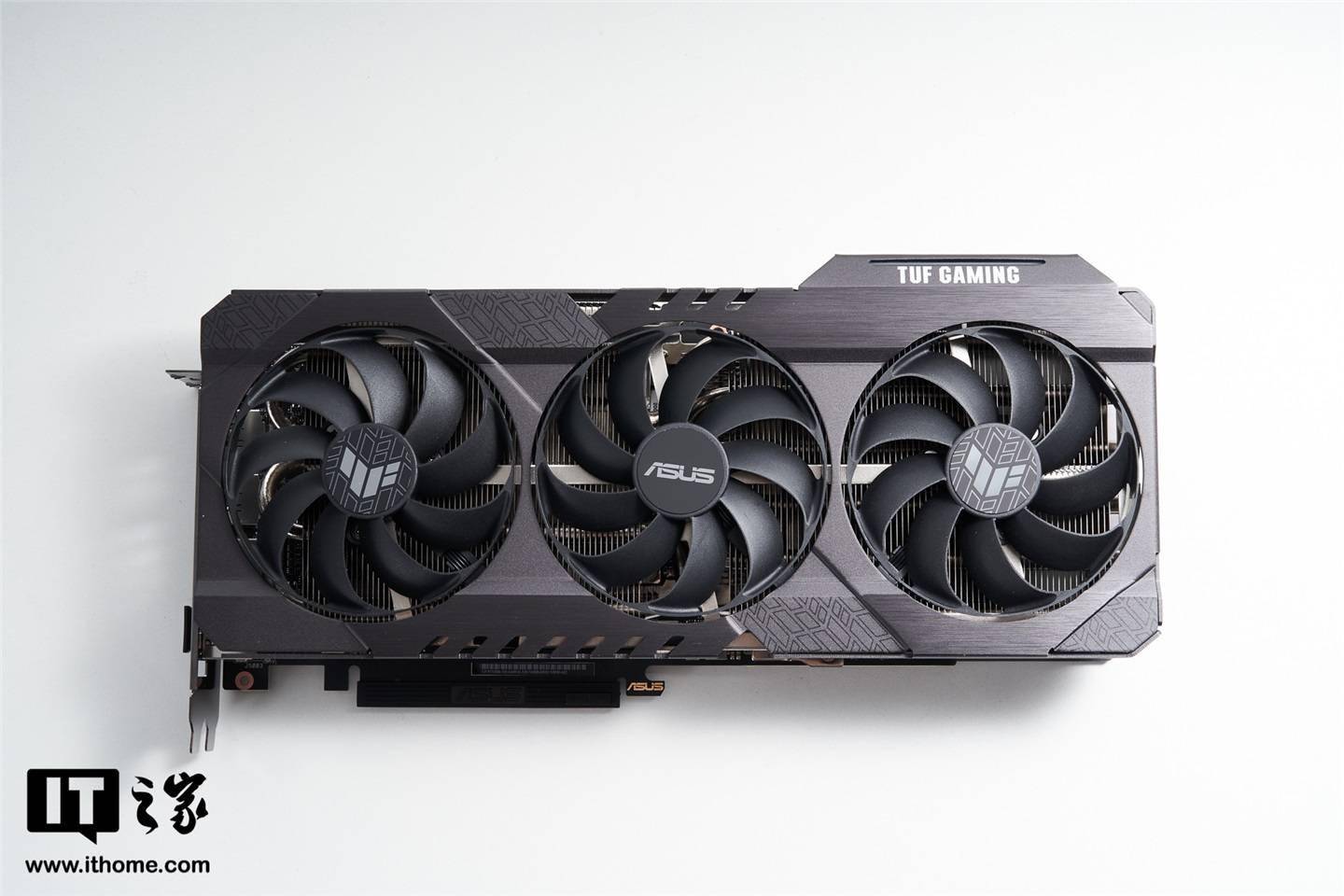 【it之家开箱】华硕 tuf gaming rtx 3080 显卡图赏