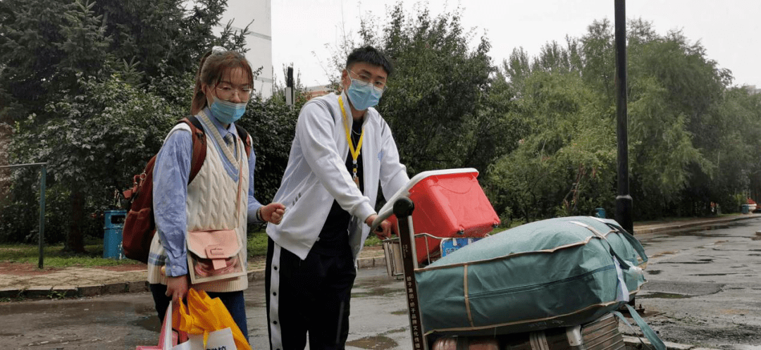 人生新起点新闻院儿为你遮风挡雨