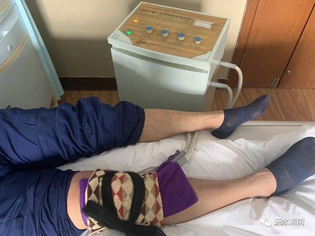 开展医疗"上门"活动 (来源:天水消防) "日常生活中膝盖疼痛感严重吗?