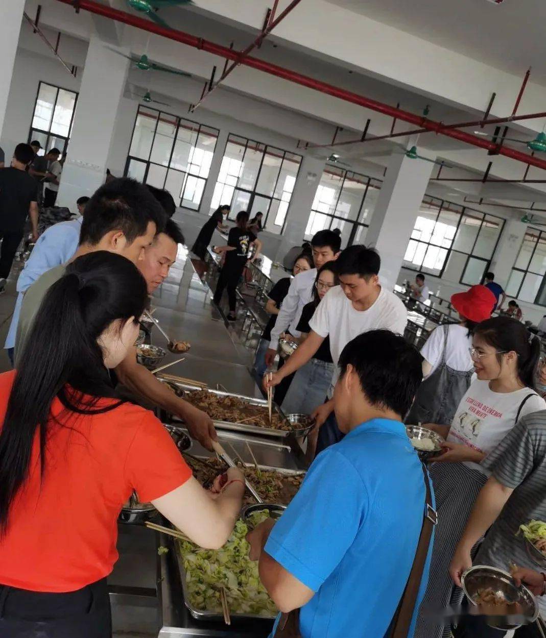 见识了!博白县中学书香校区的"十二时辰"是这样的