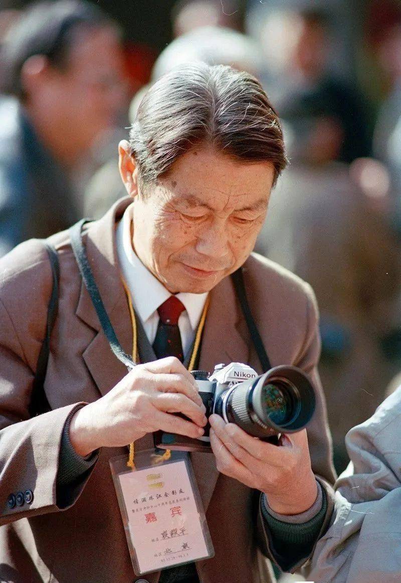 著名摄影家袁毅平去世他的传世之作不止东方红