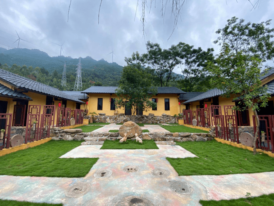 一起煮酒话聊人生这次我们选择水锦顺庄景区内幽静安逸民宿入住我们
