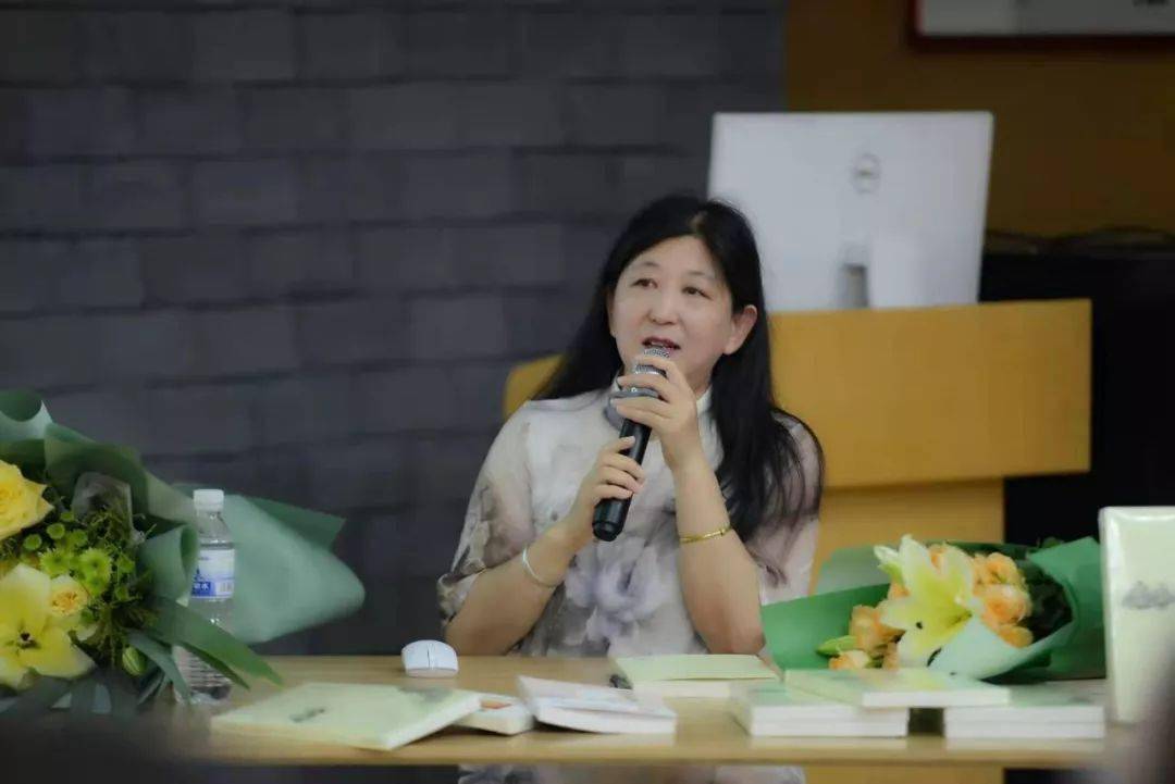 纪念创刊70年故事张金凤北京文学你给了我整个春天