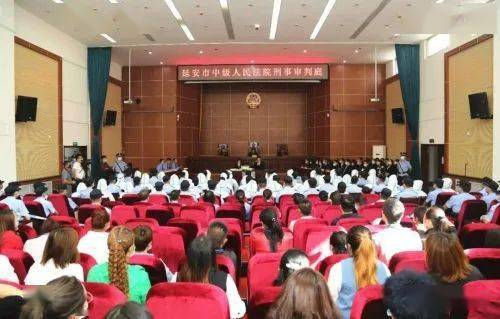 6月11日,陕西省洛川县人民法院对杨建华等37人黑社会性质组织犯罪案
