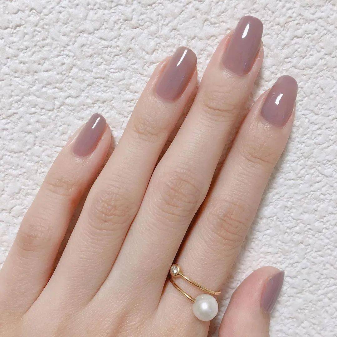 不如,让纯色系美甲承包你这个秋天~_手机搜狐网