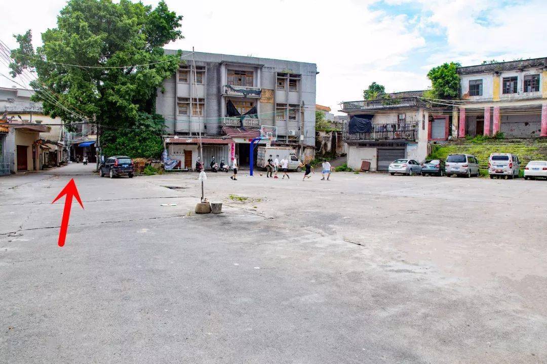 去年早早卖光的虾饼紫菜饼葵潭这家三十多年老字号饼店又开卖啦