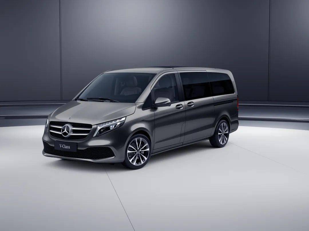 新一代梅赛德斯-奔驰v级mpv × 李宗盛主题微电影发布