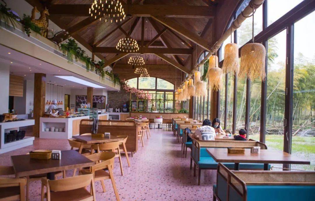 【国庆】get肯尼亚同款野趣体验,国内首家长颈鹿庄园,hellokitty主题