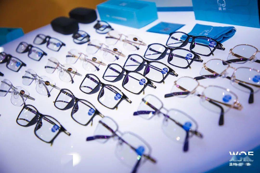 温州国际眼镜展第二日迎来首届中国眼镜互联网大会!