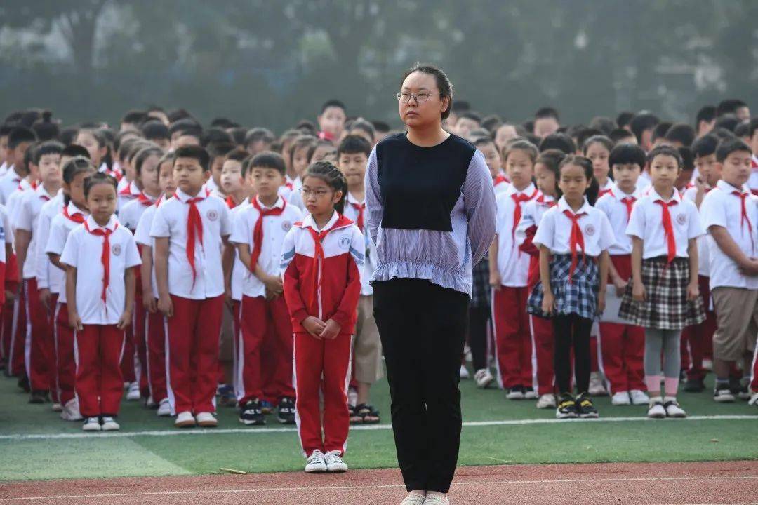 冠县武训实验小学升旗仪式