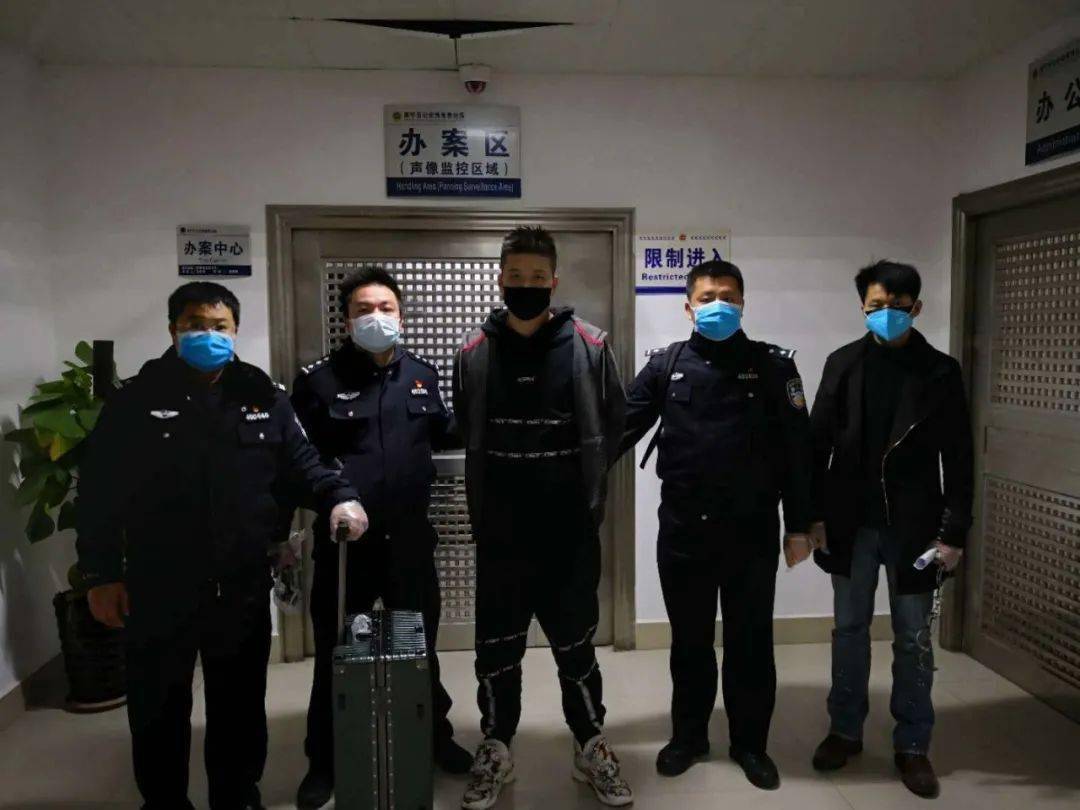 藤县警方公布大量抓捕现场图片,擦亮"平安"名片!