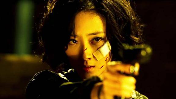 线人:阿弟背叛华天,反被打,细鬼为阿弟挡枪受重伤!