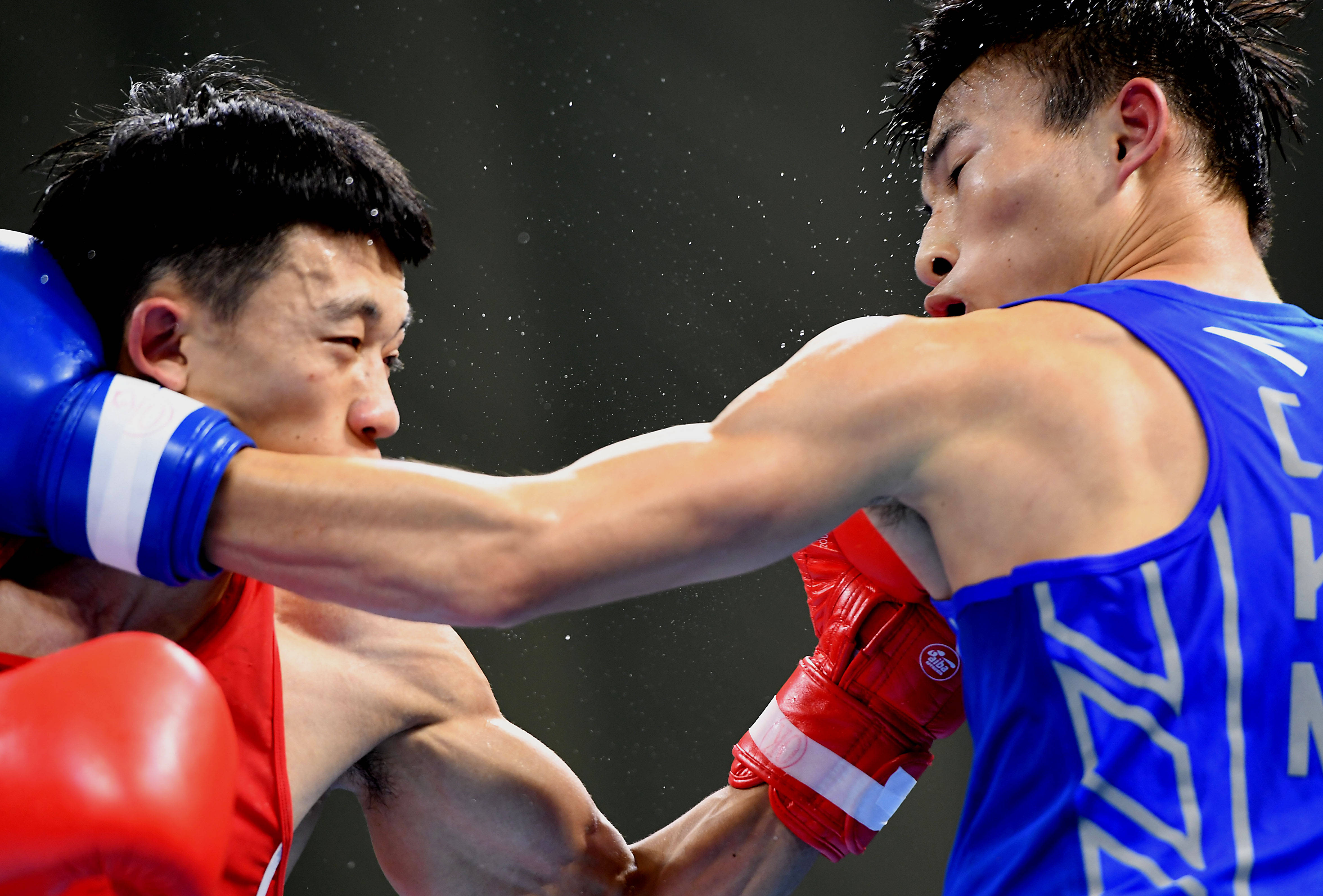 拳击全国男子锦标赛林鸿飞夺得49公斤级冠军