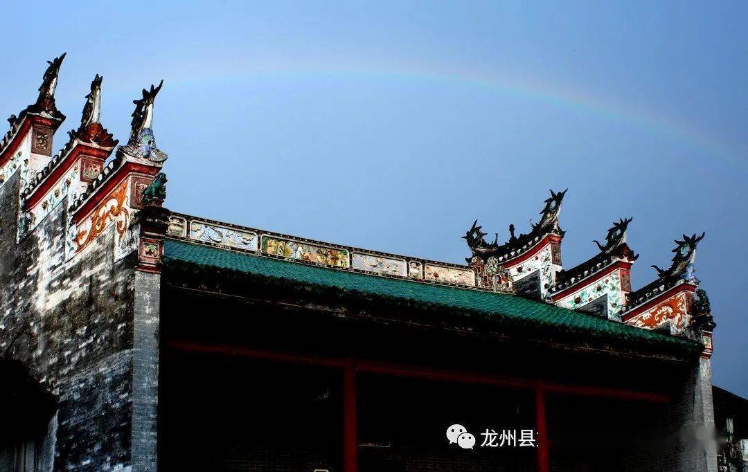 世界这么大我想和你在龙州的古镇走走