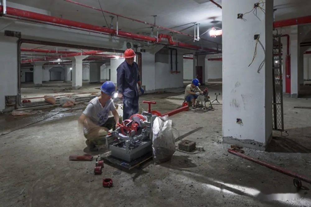 《人防工程》(组图)郡主《规范管理》(组照)龙游天下《人防通道》