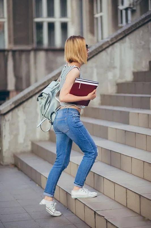 你对爬楼梯了解多少快戳进来看看知道这些之后让你轻松瘦下来