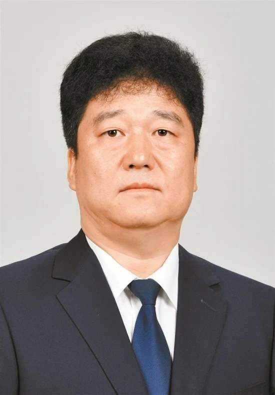 公开简历显示,孙太平出生于1971年,此前一直在广东省公