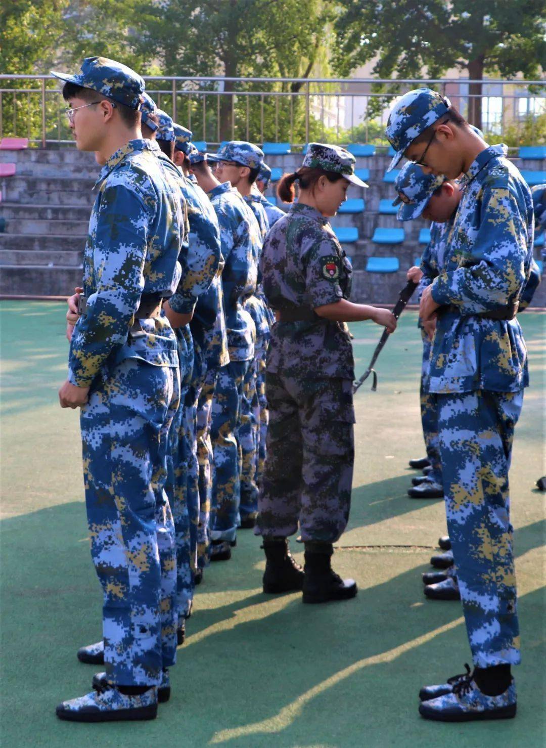 军训特辑稍息立正萌新军训进行时