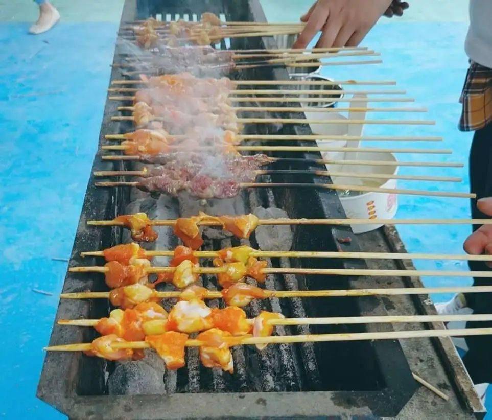 这个秋天来西夏风情园烧烤吧～_景区