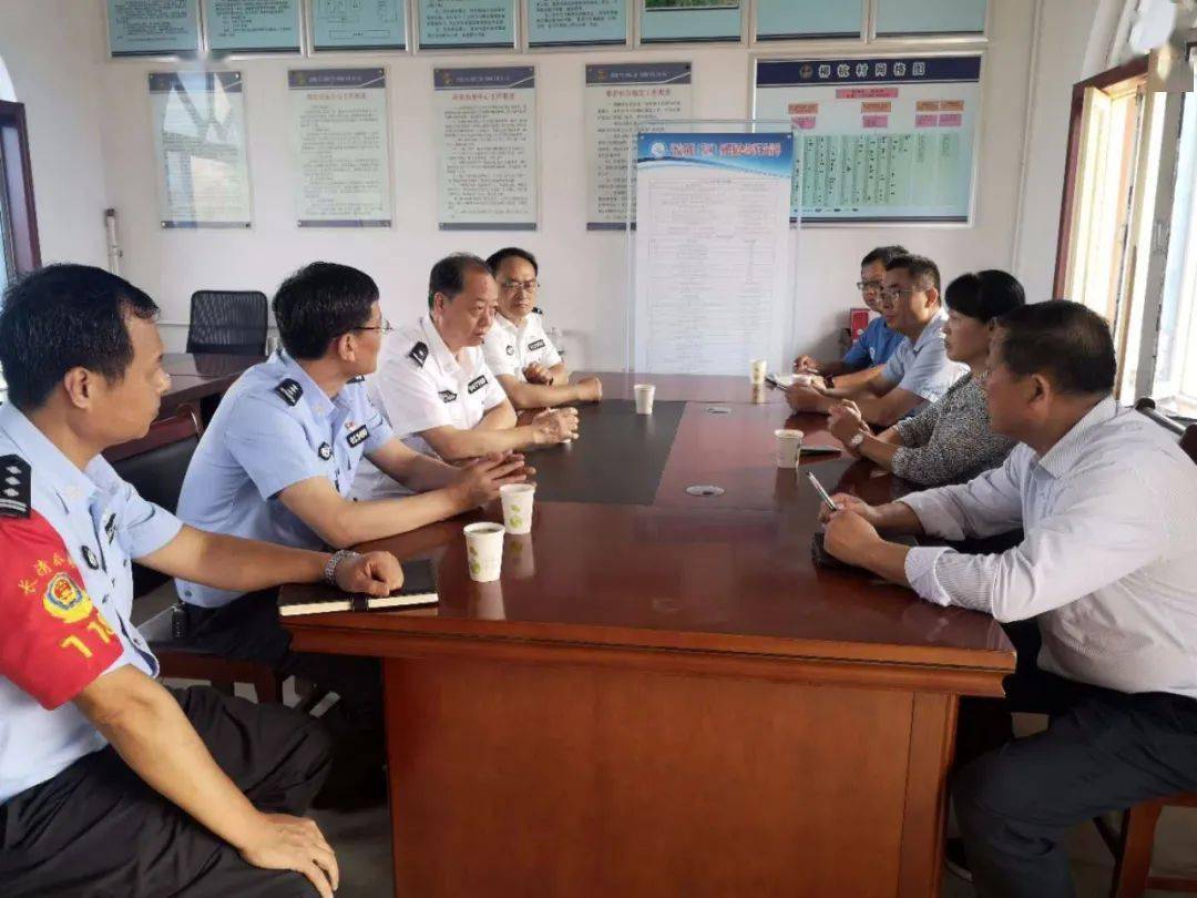 济南市公安局长清分局局长李立东到双泉镇开展遍访贫困村工作