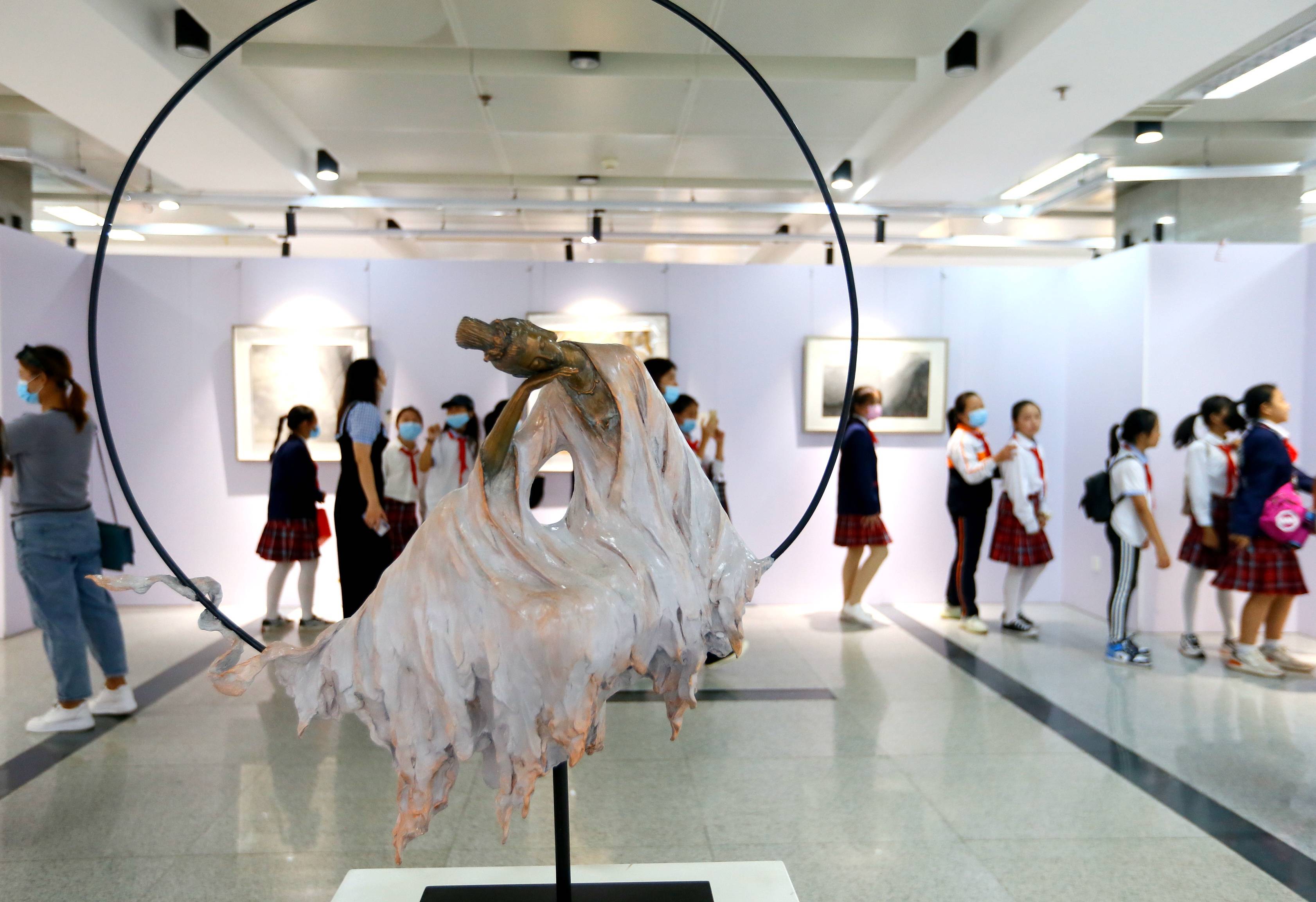 2020-2021保时捷“中国青年艺术家双年评选”提名艺术家群展亮相上海
