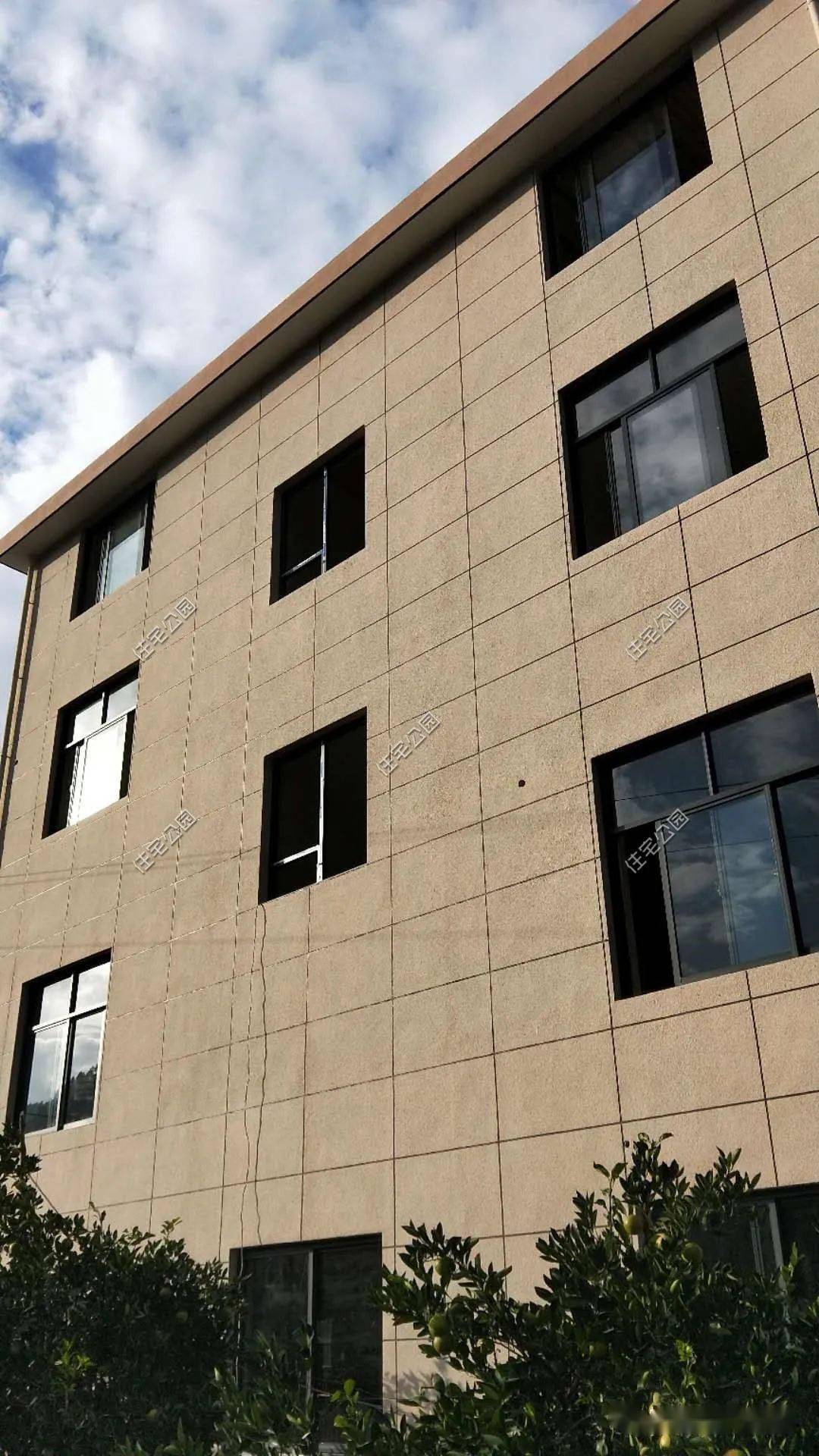 真石漆到底好在哪能打败瓷砖文化石成为农村深受欢迎的外墙材料