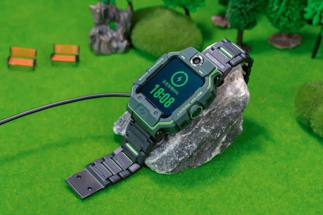 小天才z6巅峰版:这只儿童表,让大人也慕了