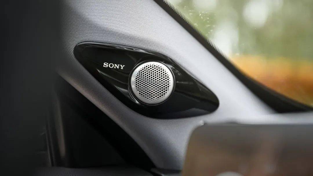 标配sony音响的7座suv,配置不错,预售价13.19万起_搜狐汽车_搜狐网