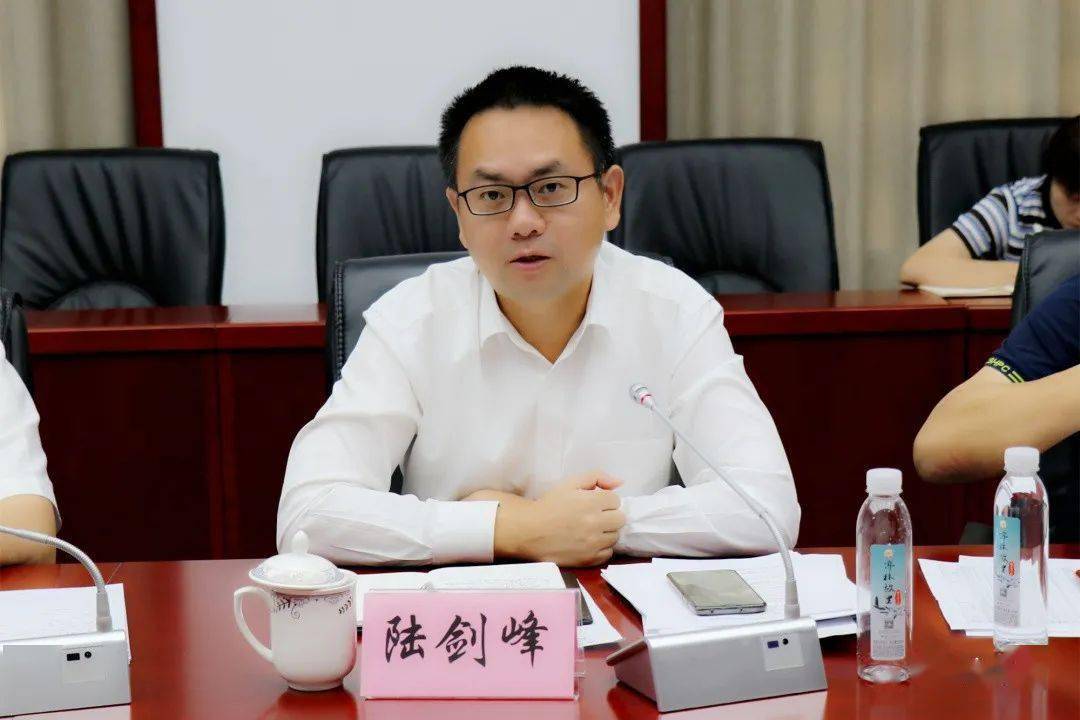 千灯镇召开农村人居环境整治百日攻坚推进会
