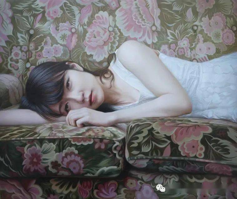日本艺术家超写实人体油画中的美少女,好清纯
