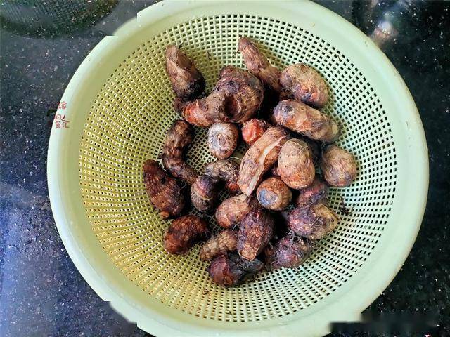 的细节,都已经总结在最后了,千万别错过了哦)辅助材料:木薯淀粉150克