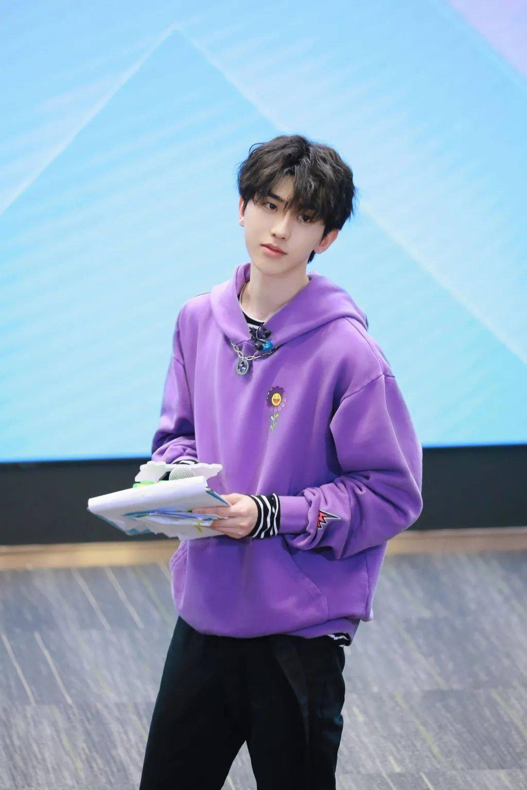 满分男友力男星们的卫衣穿搭