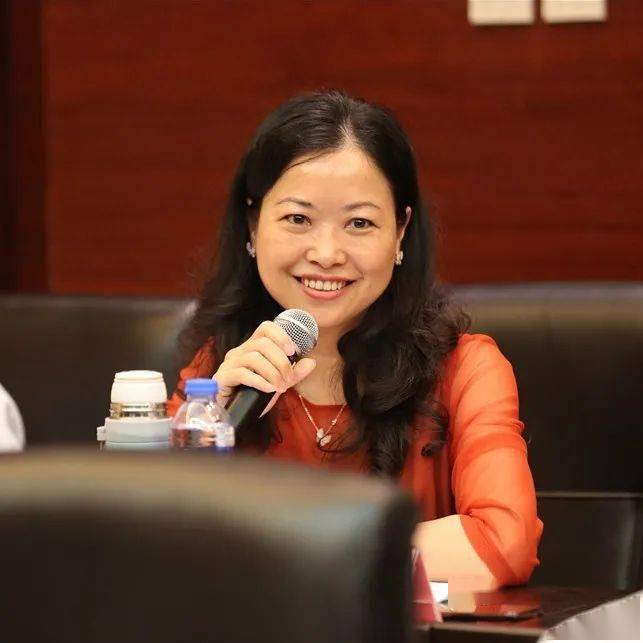 黄秀珍龙岩市总工会宣教与网络工作部部长74要把意识形态工作摆在