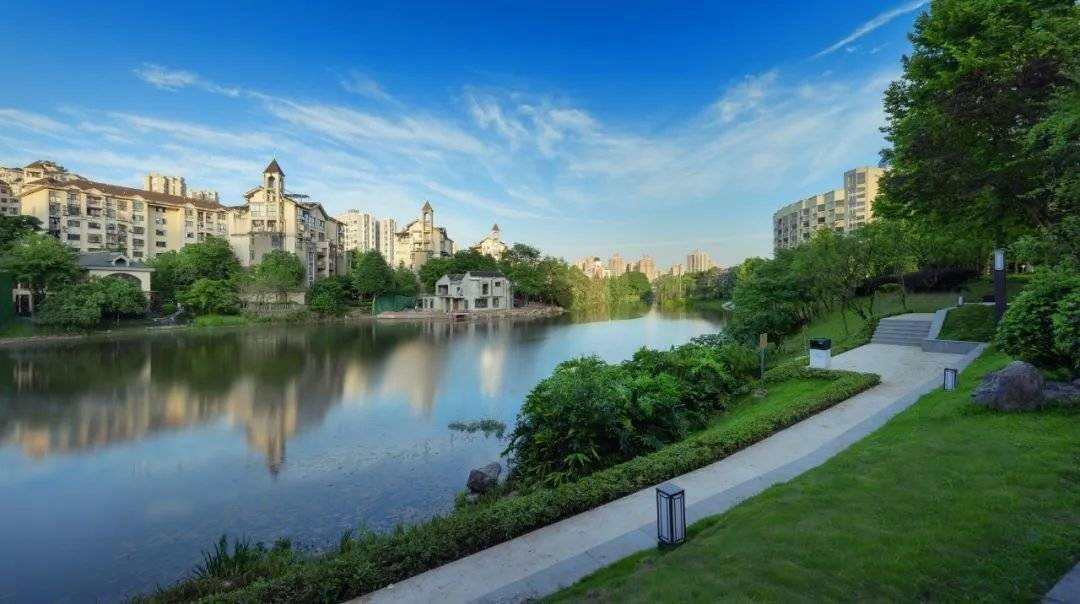 抢爆了北区成熟地段的宝藏湖景房100万就能拿下