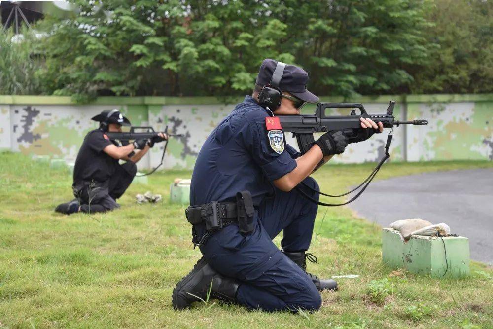 酷直击宾阳县公安局实弹射击训练现场