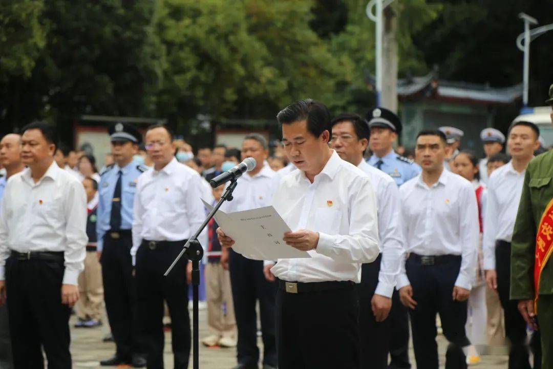 缅怀先烈砥砺前行今天那坡县举行2020年烈士公祭活动67