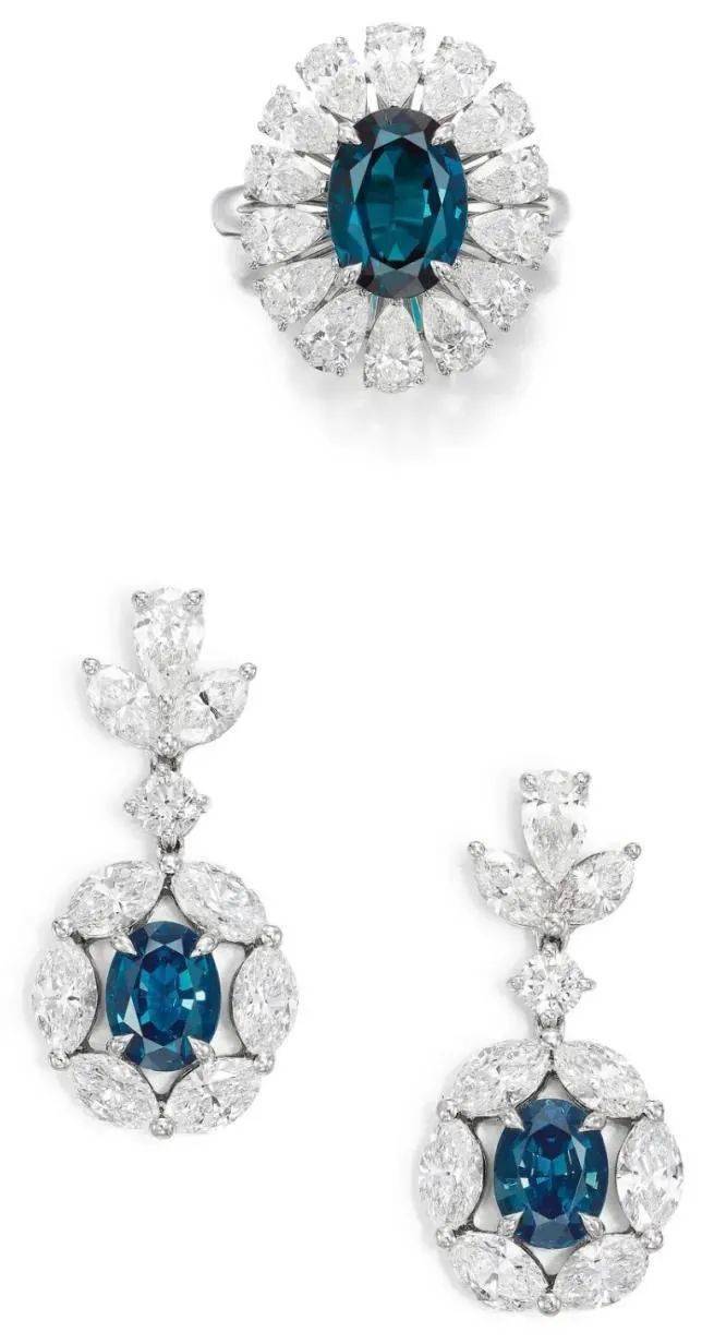 香港苏富比翡翠珠宝拍卖预览老坑翡翠手镯估价2千多万