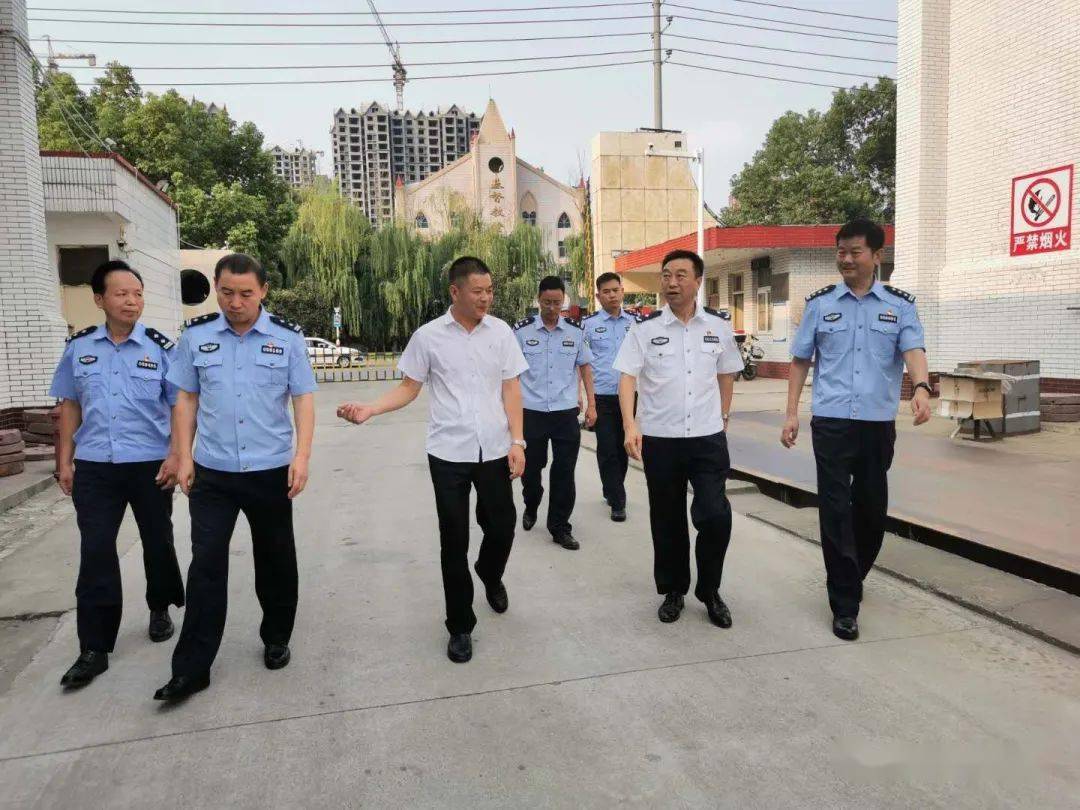 9月27日下午,省公安厅第十六驻点指导组组长,小浪底公安局政委李国庆