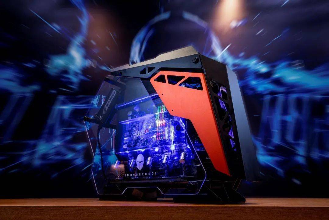 水冷x世代雷神首款浸没式液冷主机评测