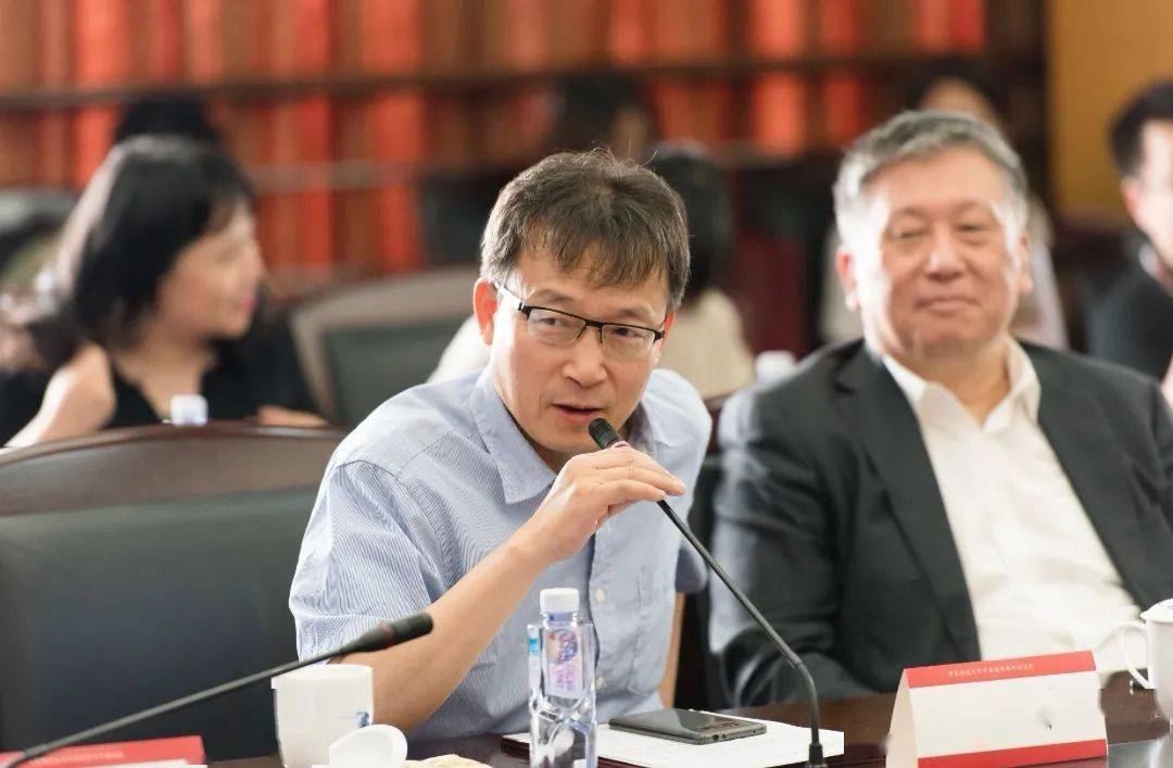 评论|​当代中国小说的智性写作——以韩少功,格非,李洱为中心的讨