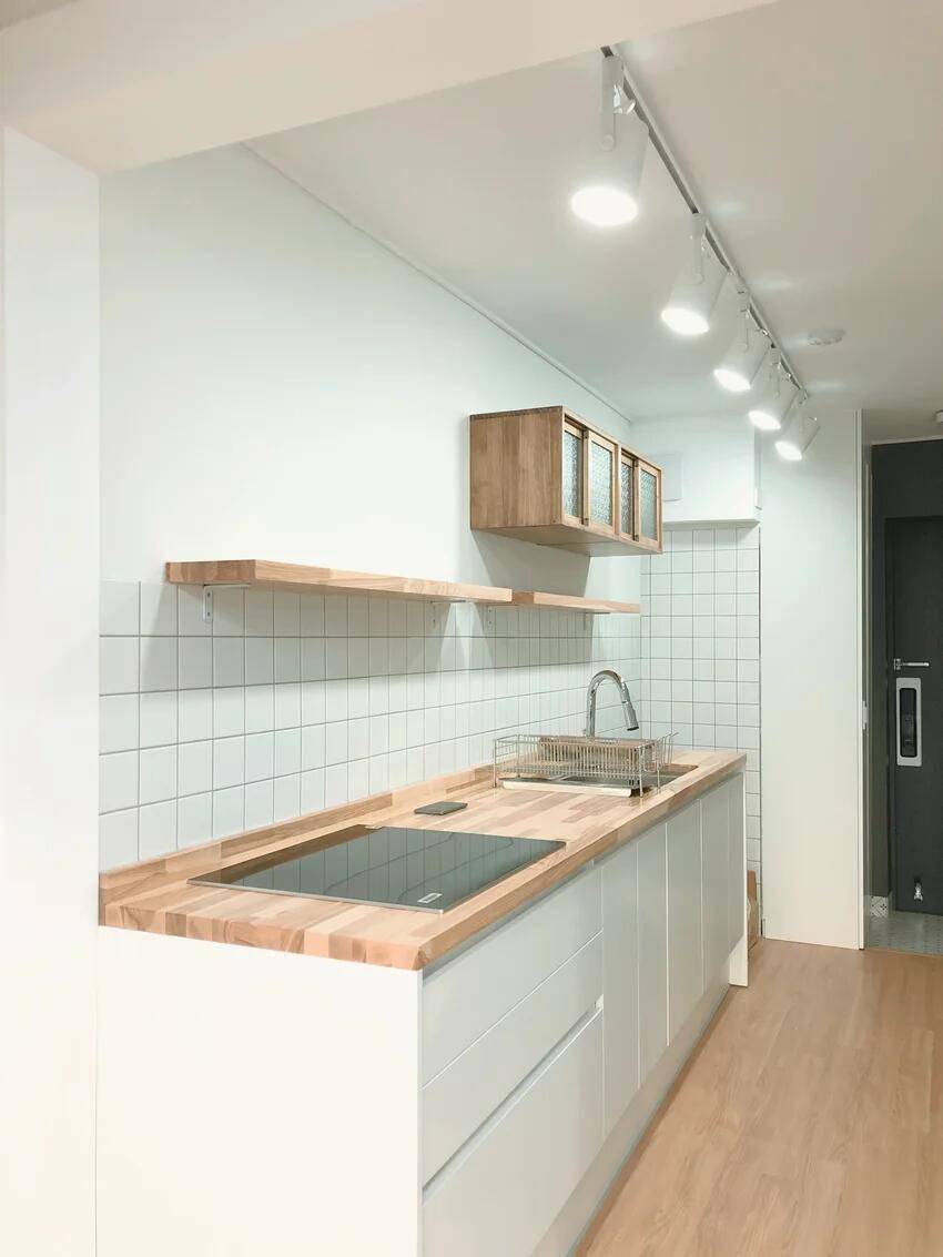 小夫妻买下68㎡二手房简单翻新入住和父母在老小区做邻居