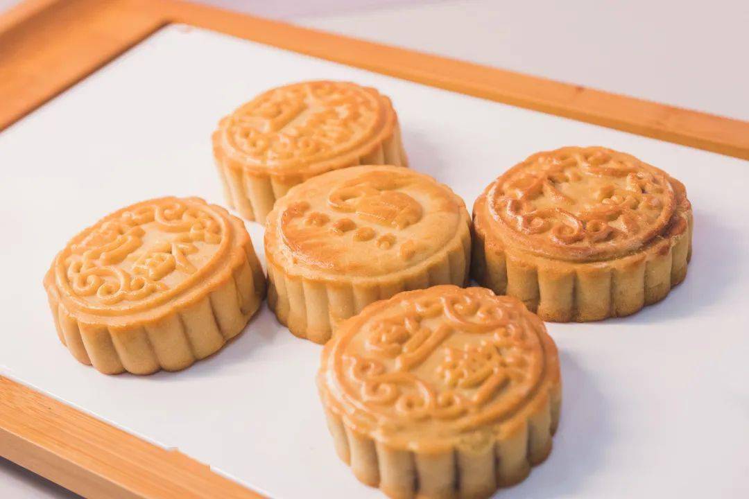 高校专属月饼共贺中秋国庆你想先来哪一块