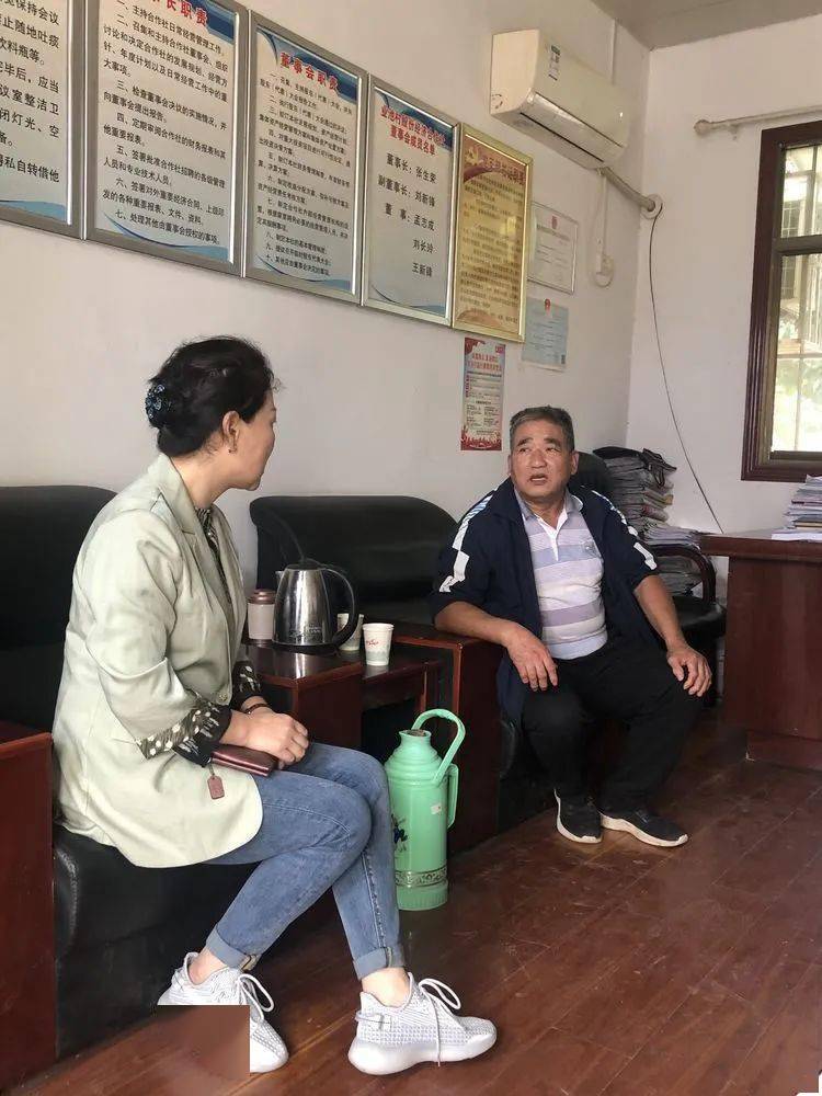 坚持精准帮扶合力脱贫攻坚西安市东元路学校临潼扶贫活动纪实