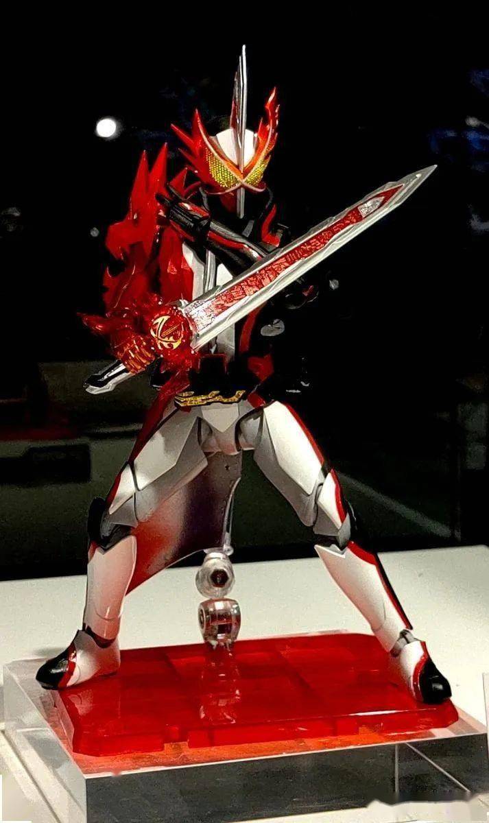 万代魂限shf真骨雕假面骑士帝骑完全形态shf假面骑士圣刃等新品展示