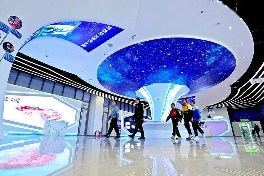 【图集】甘肃张掖:科技馆里学知识探奥秘快乐过假期