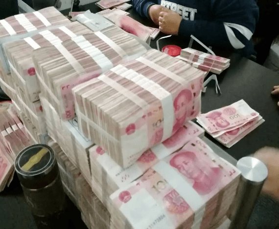 山西一村子给村民发钱了!