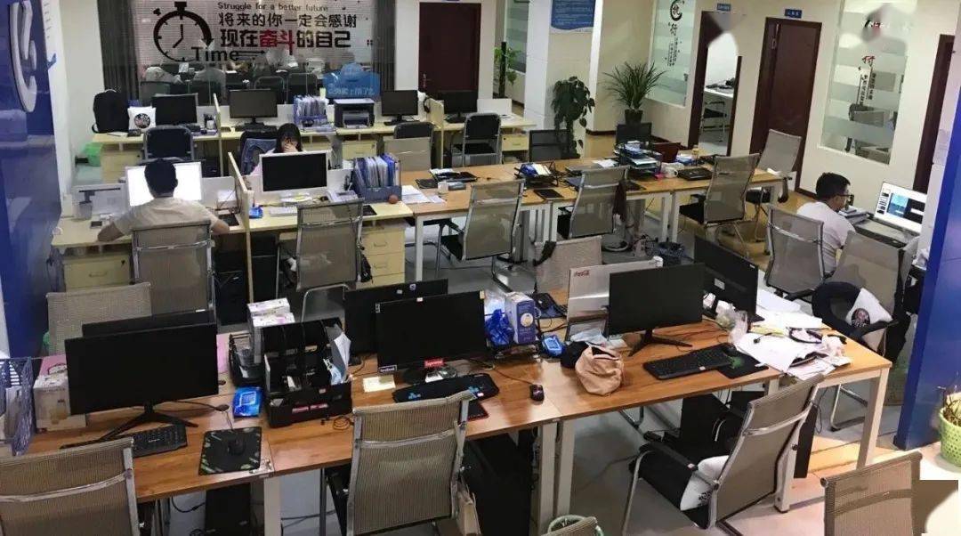 办公室环境(南充饿了么)点击查看该企业在招职位高薪市场bd学历:高中