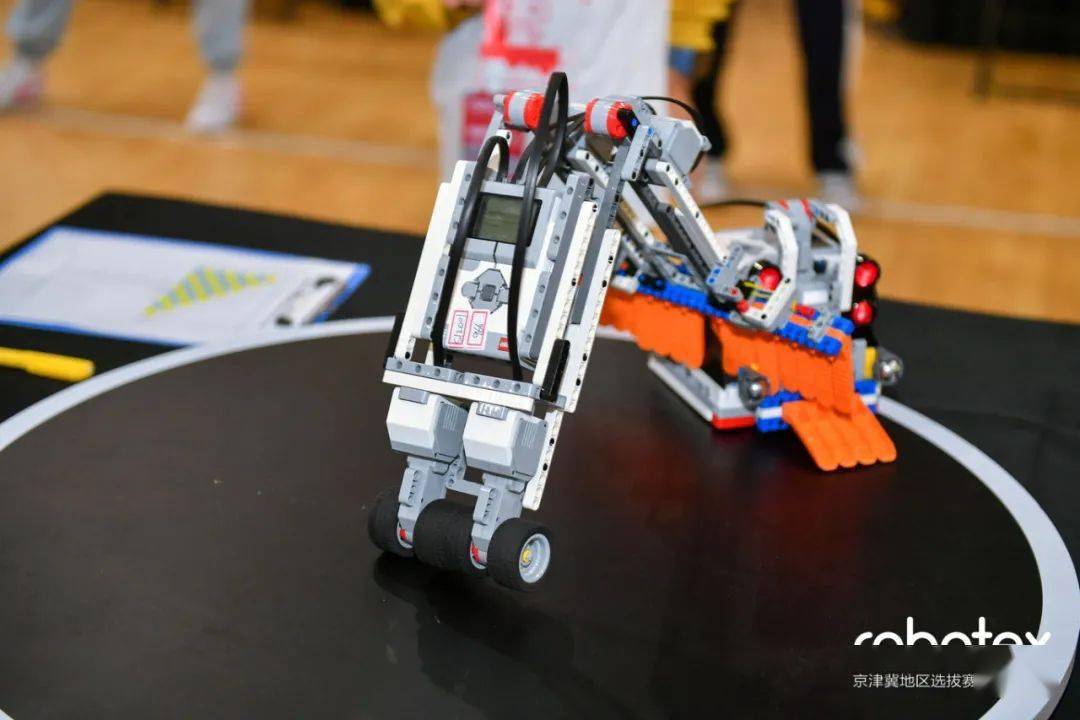 r2小将们在robotex世界机器人大会京津冀选拔赛上收获满满