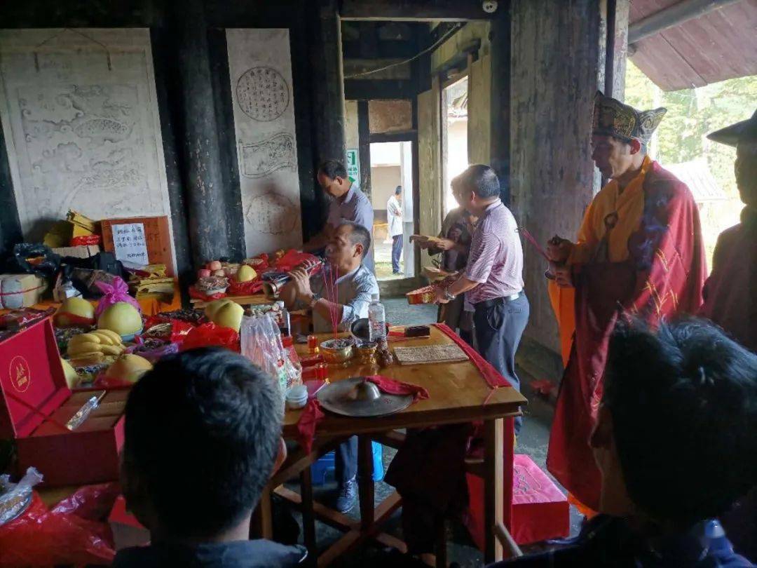 大田吴山葫芦岩圣泉寺隆重举行陈公祖师庆诞活动