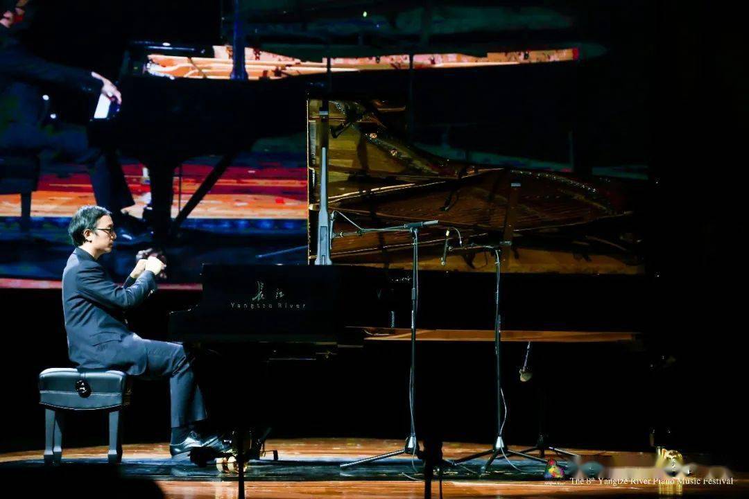 刘云天星海音乐学院钢琴系教师向上滑动阅览"刘云天简介"刘云天,星海